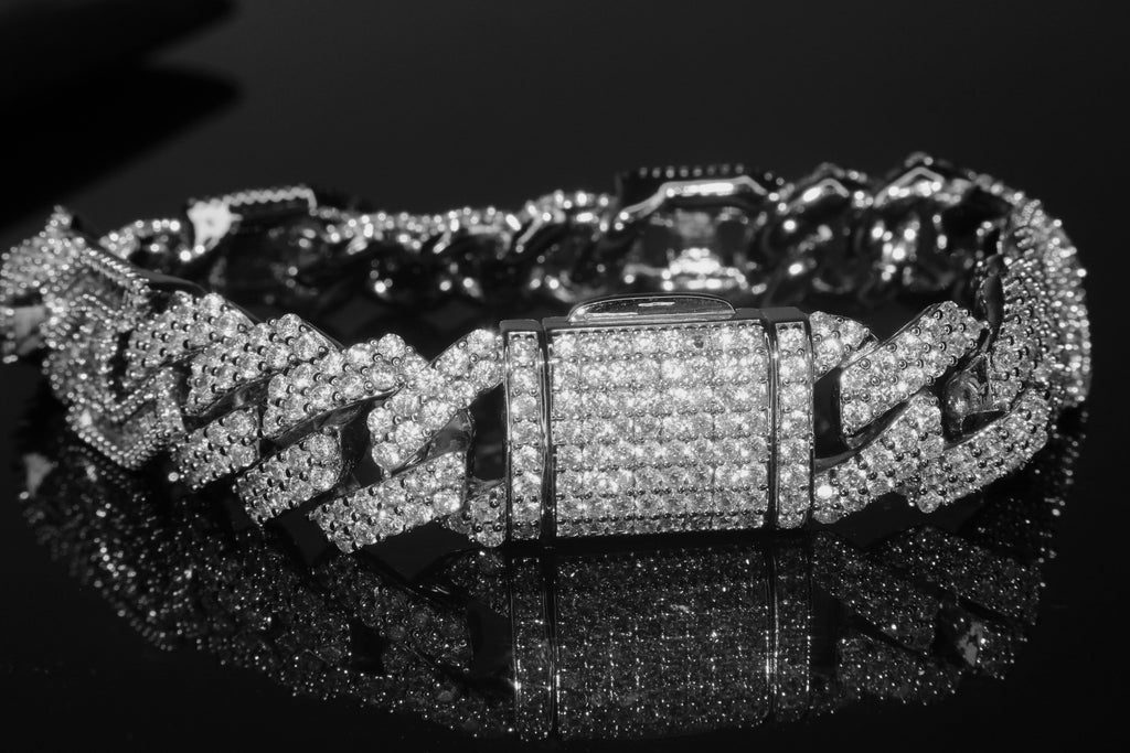 14mm FIGARUCCI 18.2ctw Lab Sim VVS1 Diamonds Bracelet