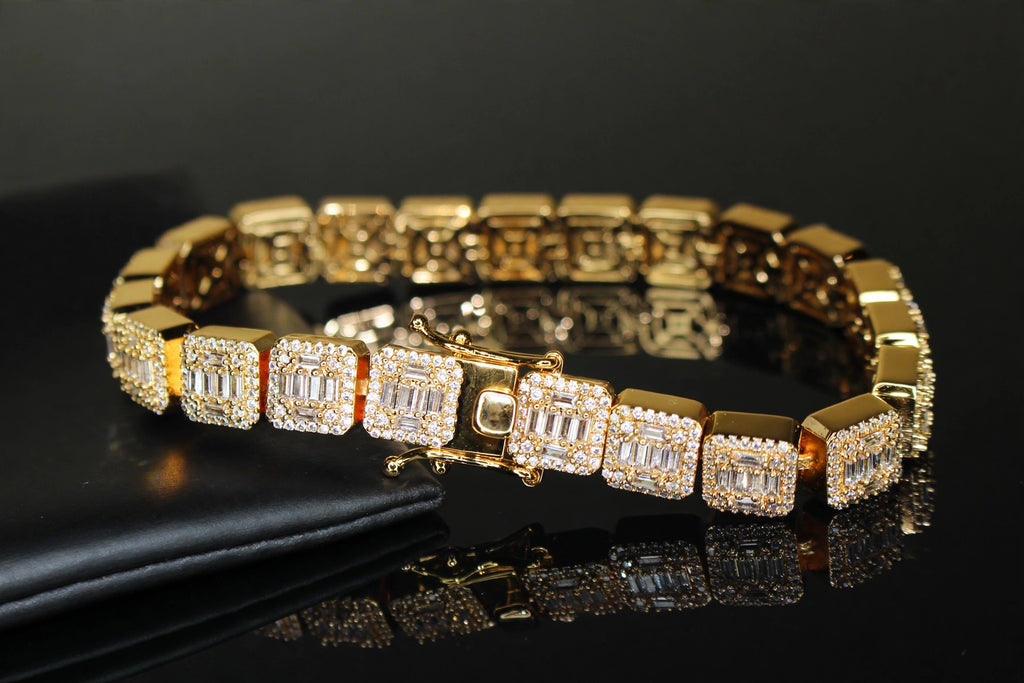 10mm Baguette Square Cushion-Cut Tennis Bracelet 18.6ct Lab Sim VVS1 Diamond  - Gold
