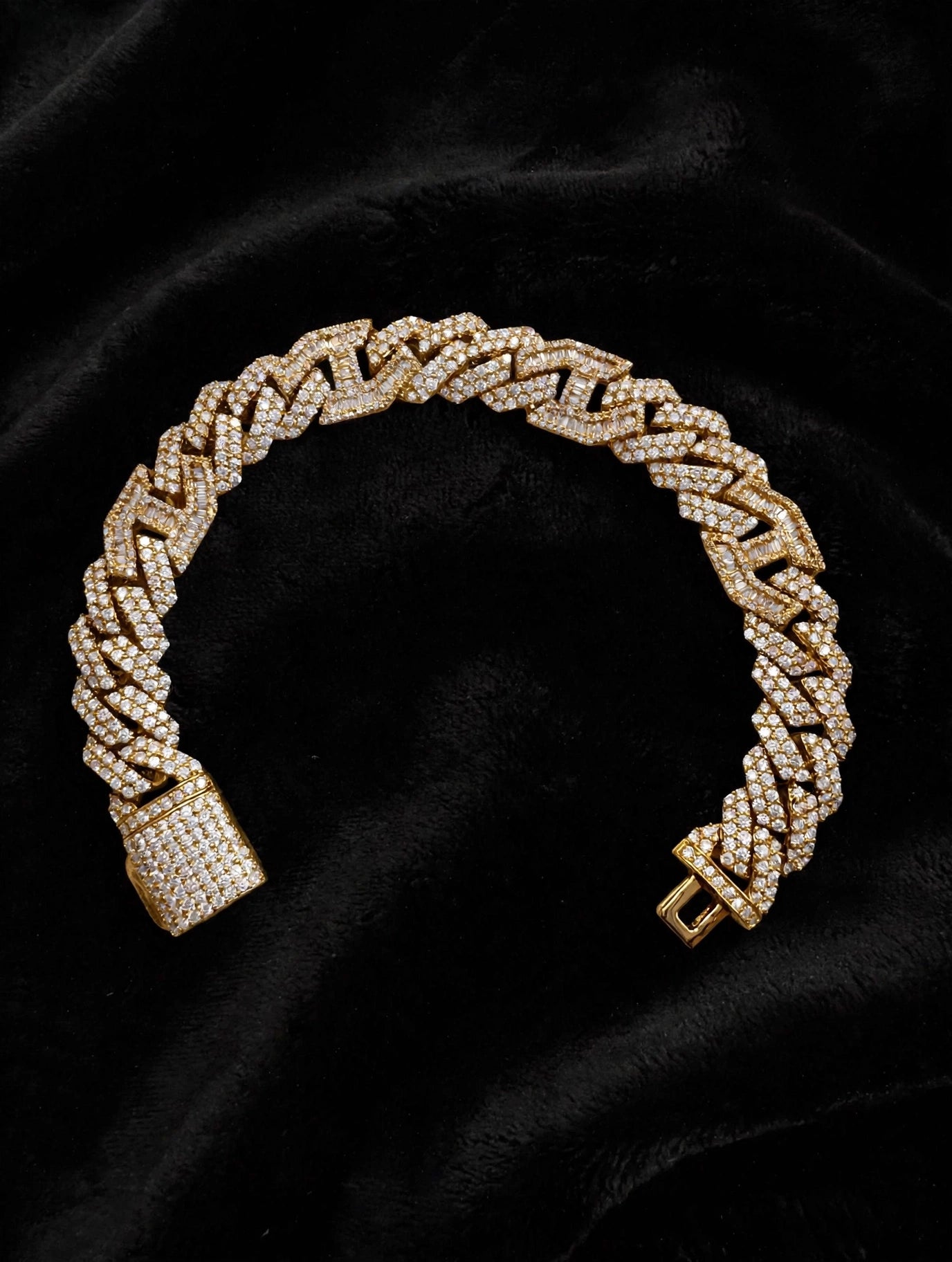 14mm FIGARUCCI 18.2ctw Lab Sim VVS1 Diamonds Bracelet -Gold