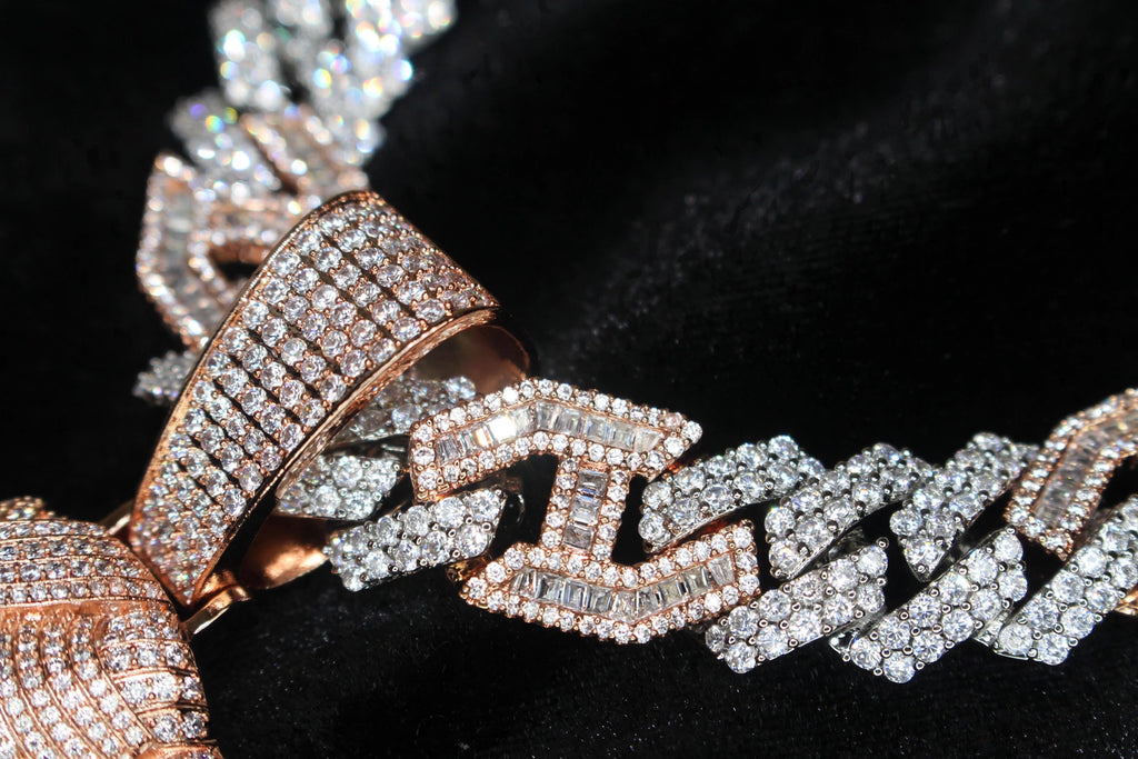 XL Medusa Pendant 14mm Figarucci 98.6ct Lab Sim VVS1 Diamond Necklace - Two Tone White/Rose Gold