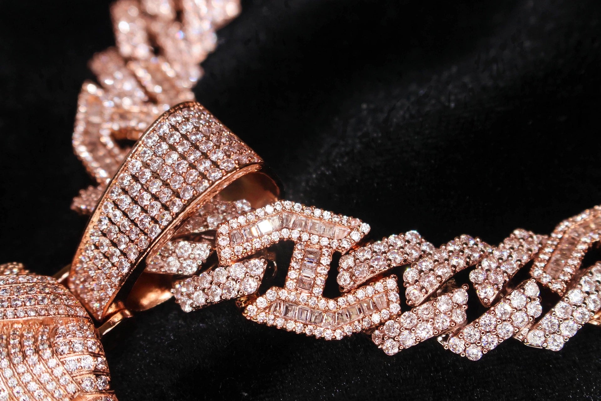 XL Medusa Pendant 14mm Figarucci 98.6ct Lab Sim VVS1 Diamond Necklace - Rose Gold