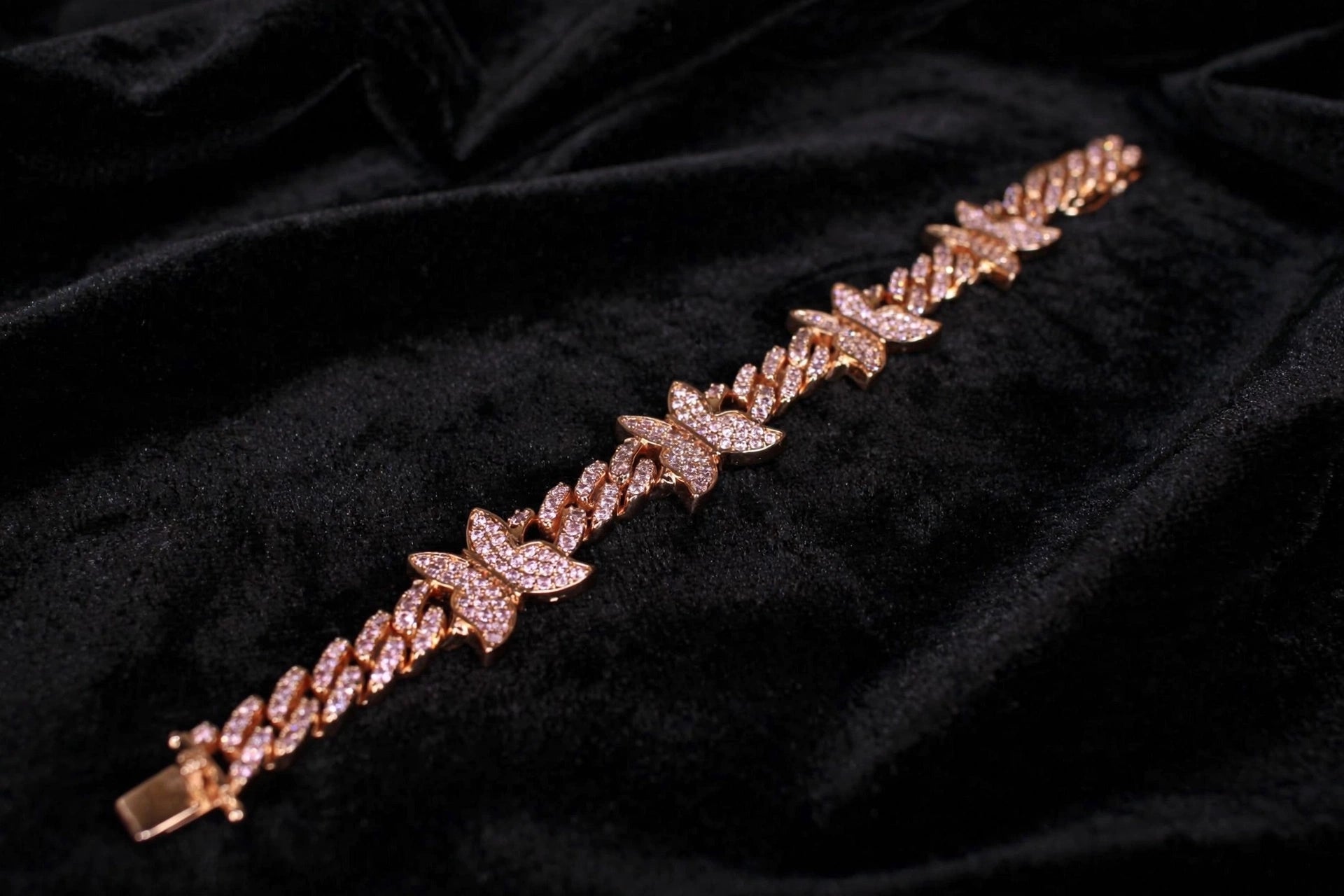 10mm BUTTERFLY 12.6ctw Lab Sim VVS1 Diamonds Bracelet -Rose Gold