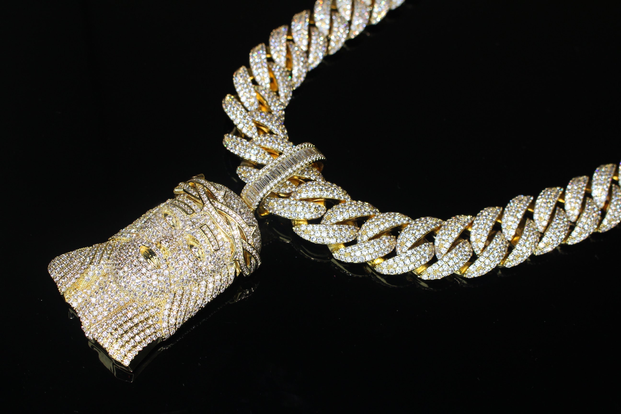 XXL JESUS Pendant Cuban Miami 22mm 144.6ctw Lab Sim Diamond Necklace - GOLD