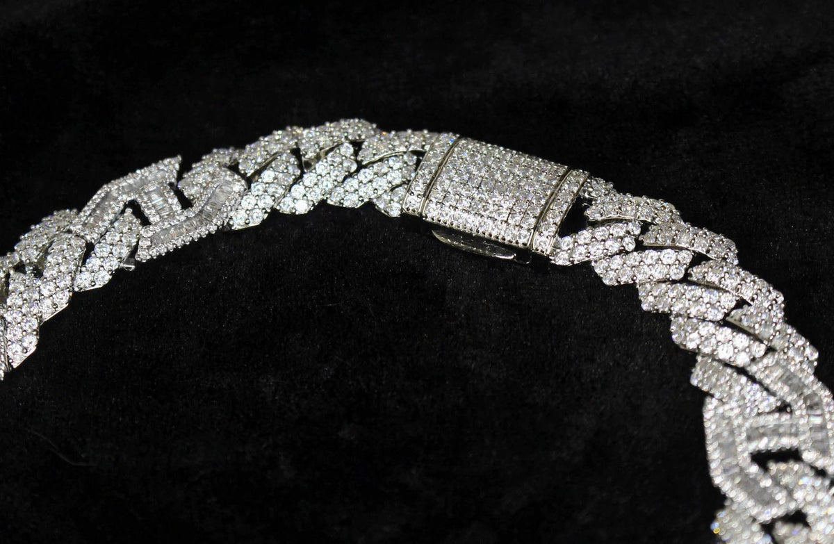 XL Medusa Pendant 14mm Figarucci 98.6ct Lab Sim VVS1 Diamond Necklace