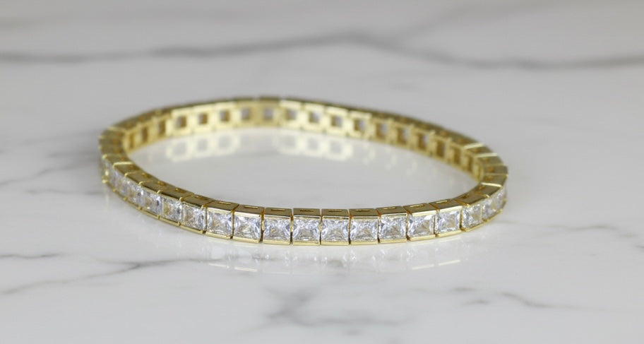 4mm Baguette Square Cushion-Cut Tennis Bracelet 15.75ct Lab Sim Diamonds- Gold