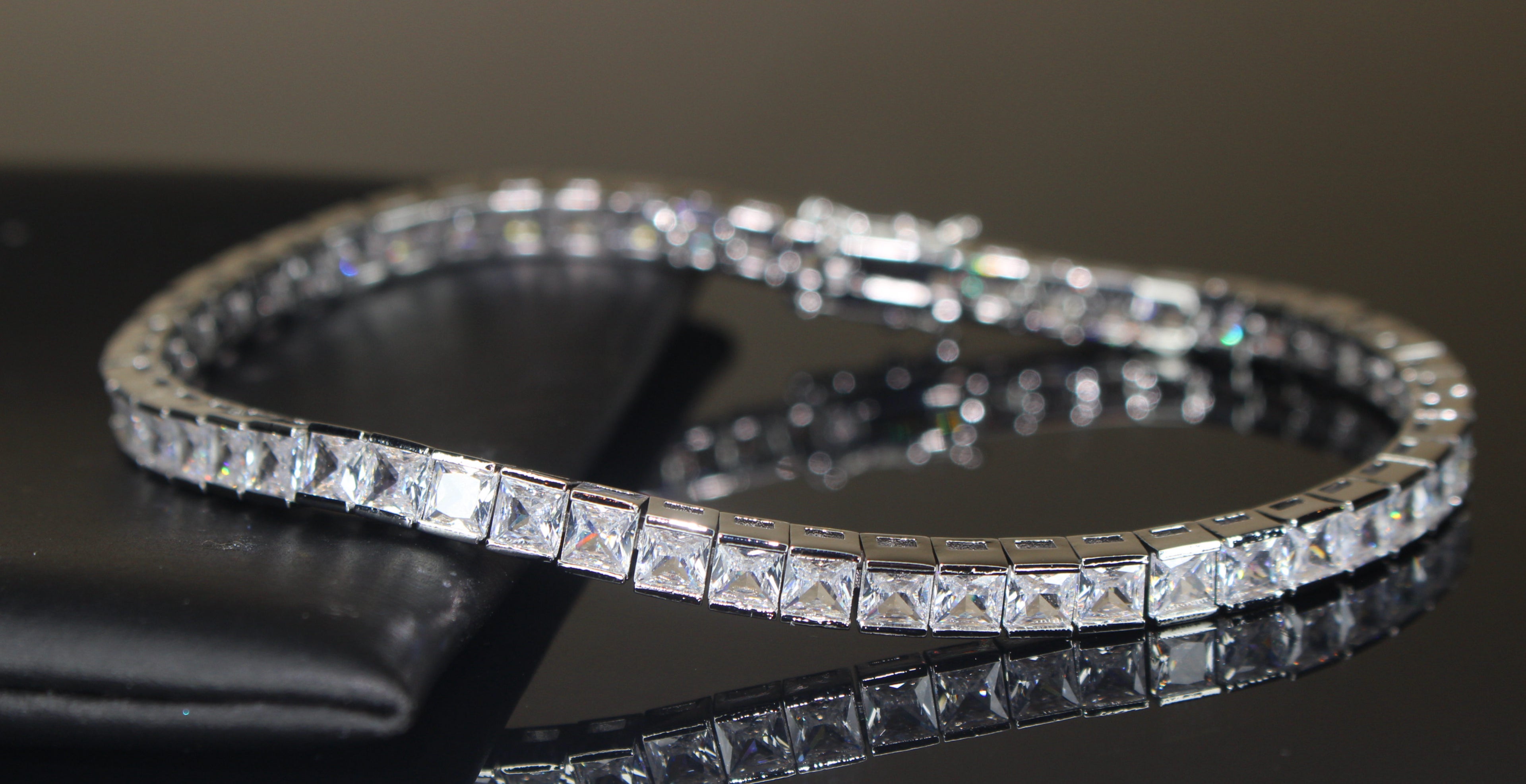 4mm Baguette Square Cushion-Cut Tennis Bracelet 15.75ct Lab Sim Diamonds