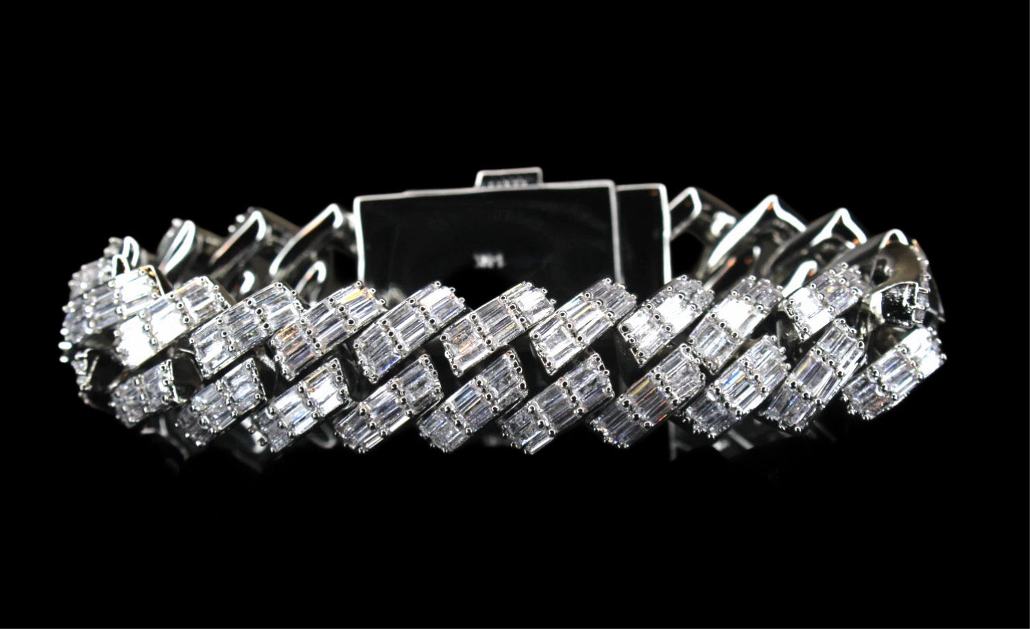 19mm Prong BAGUETTE 24.6ct Lab VVS1 Sim Diamonds Bracelet
