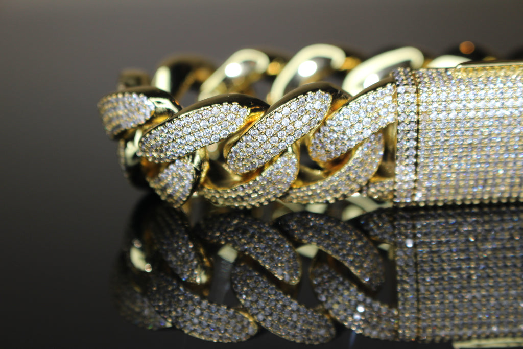 20mm Cuban Miami 25.2ctw Lab Sim VVS1 Diamonds Bracelet - GOLD