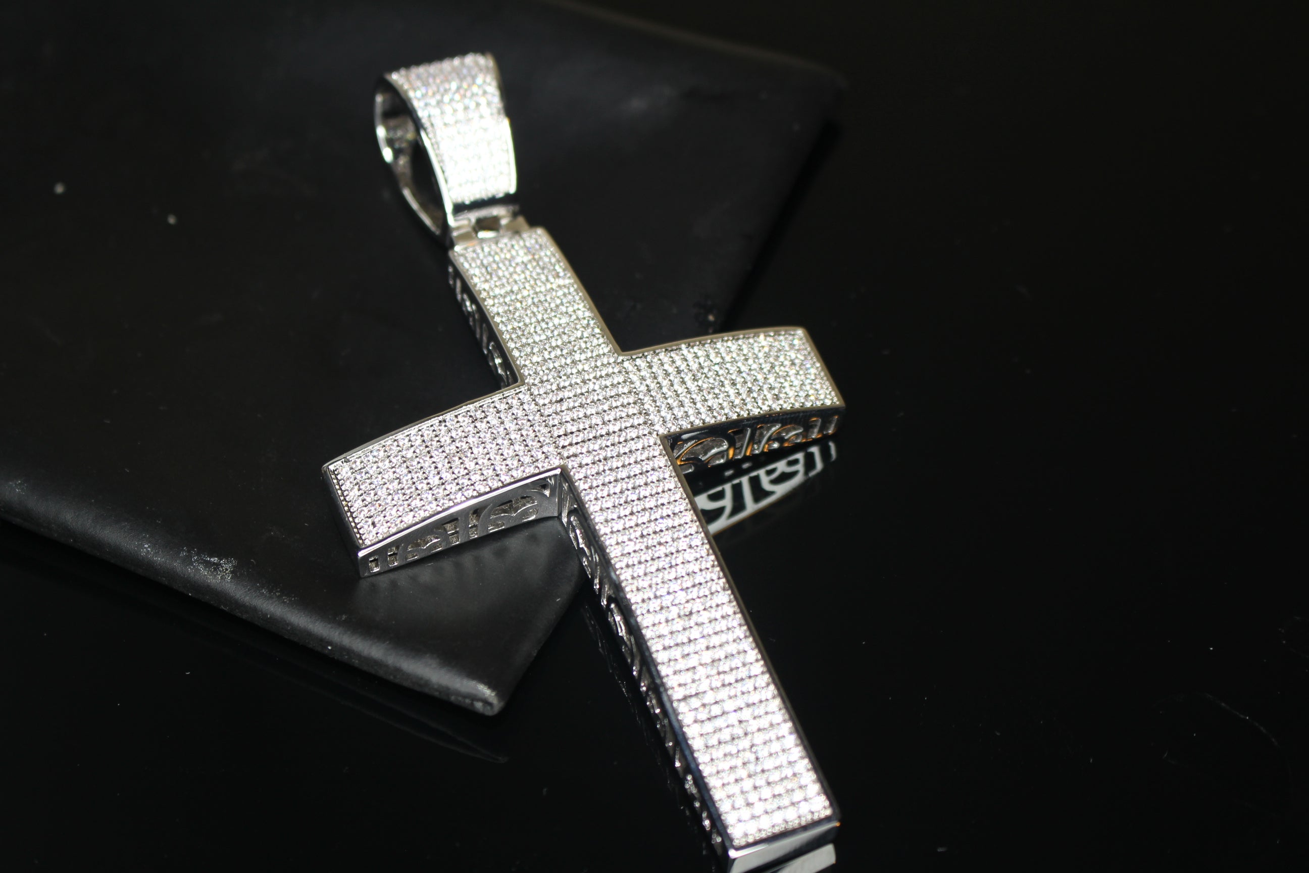 XL CROSS MASSIVE Pendant 12.6ct Lab Sim VVS1 Diamonds