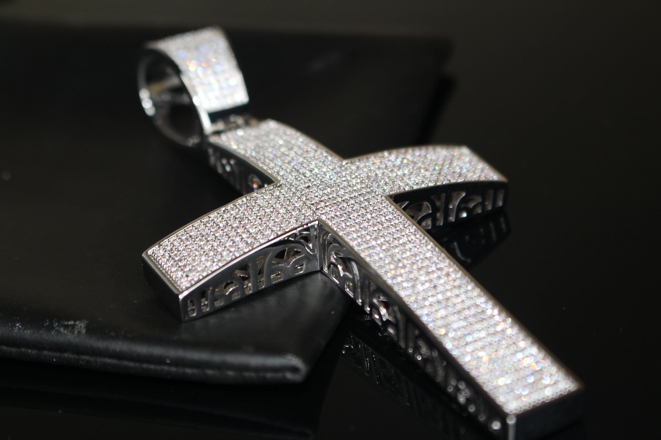 XL CROSS MASSIVE Pendant 12.6ct Lab Sim VVS1 Diamonds
