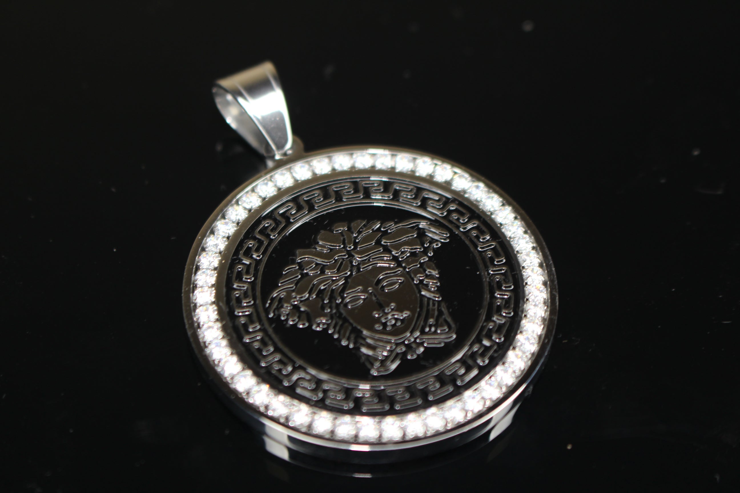 MEDUSA MEDALLION Pendant 5.2ct VVS1 Lab Sim Diamonds