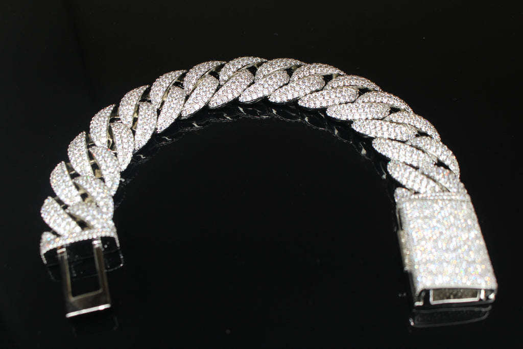 22mm XXL Cuban Miami 44.6ctw Lab Sim VVS1 Diamonds Bracelet