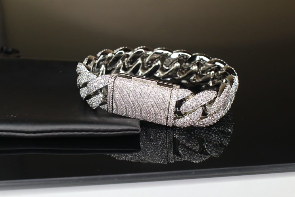 22mm XXL Cuban Miami 44.6ctw Lab Sim VVS1 Diamonds Bracelet