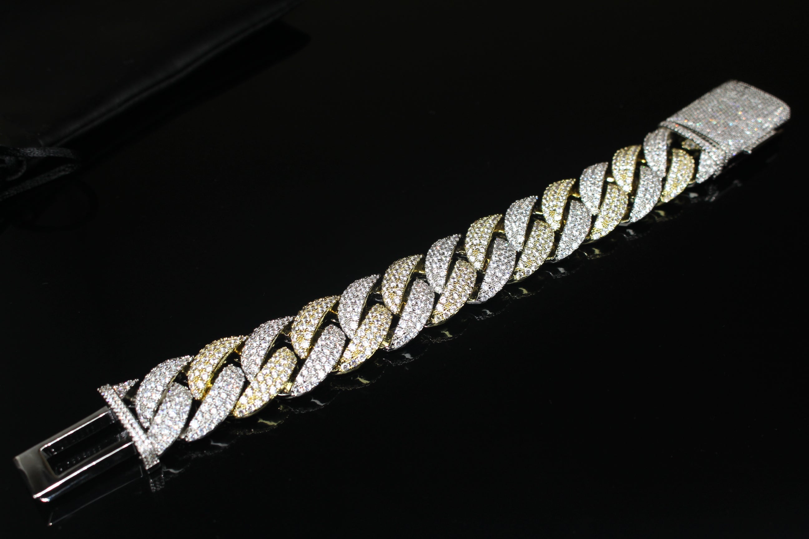 22mm XXL Cuban Miami 44.6ctw Lab Sim VVS1 Diamonds Bracelet- 2TONE