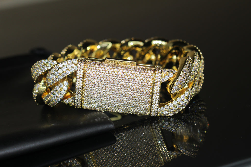 22mm XXL Cuban Miami 44.6ctw Lab Sim VVS1 Diamonds Bracelet - Gold
