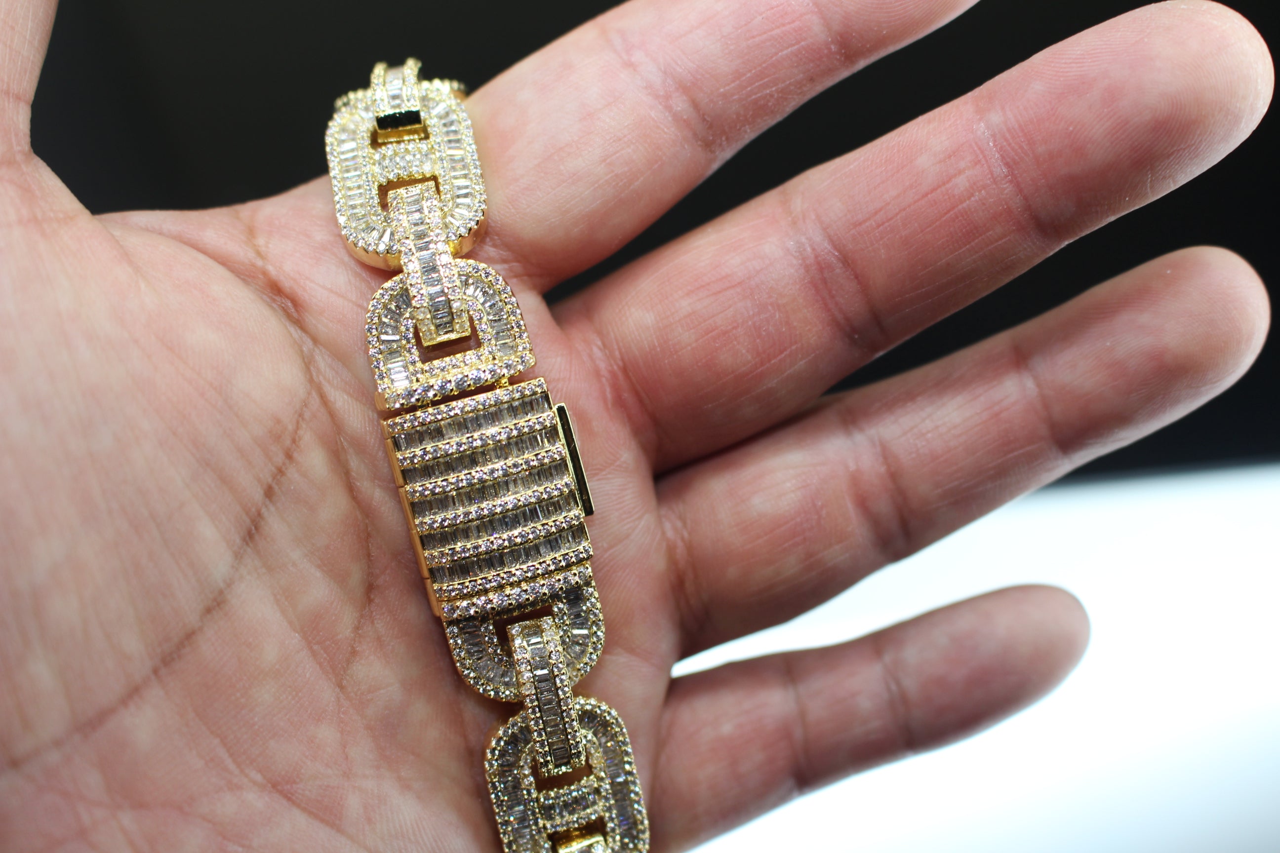 14mm Mariner Chain 82ct BAGUETTE Lab Sim VVS1 Diamond - GOLD