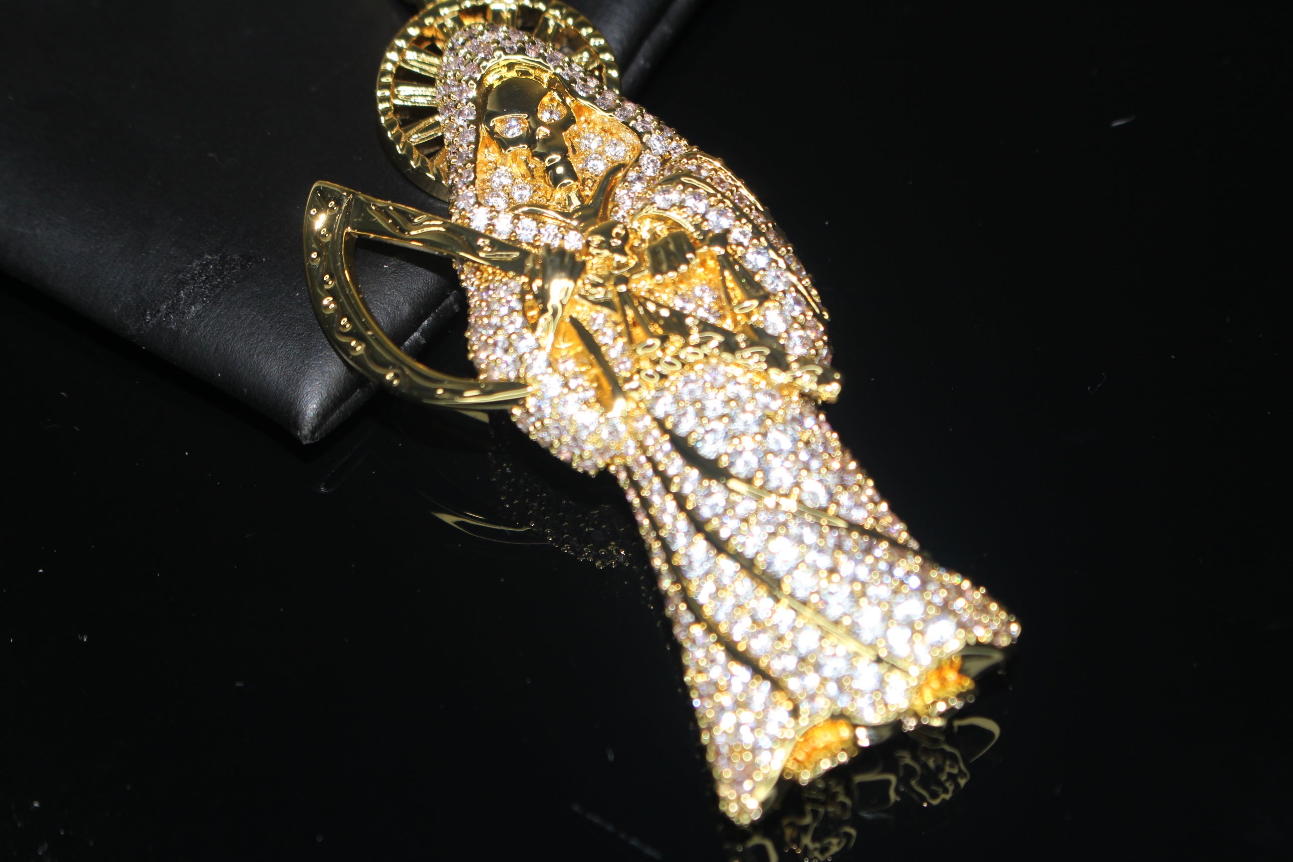 XL Santa Muerte 5.2ct Lab VVS1 Simulated Diamond Pendant