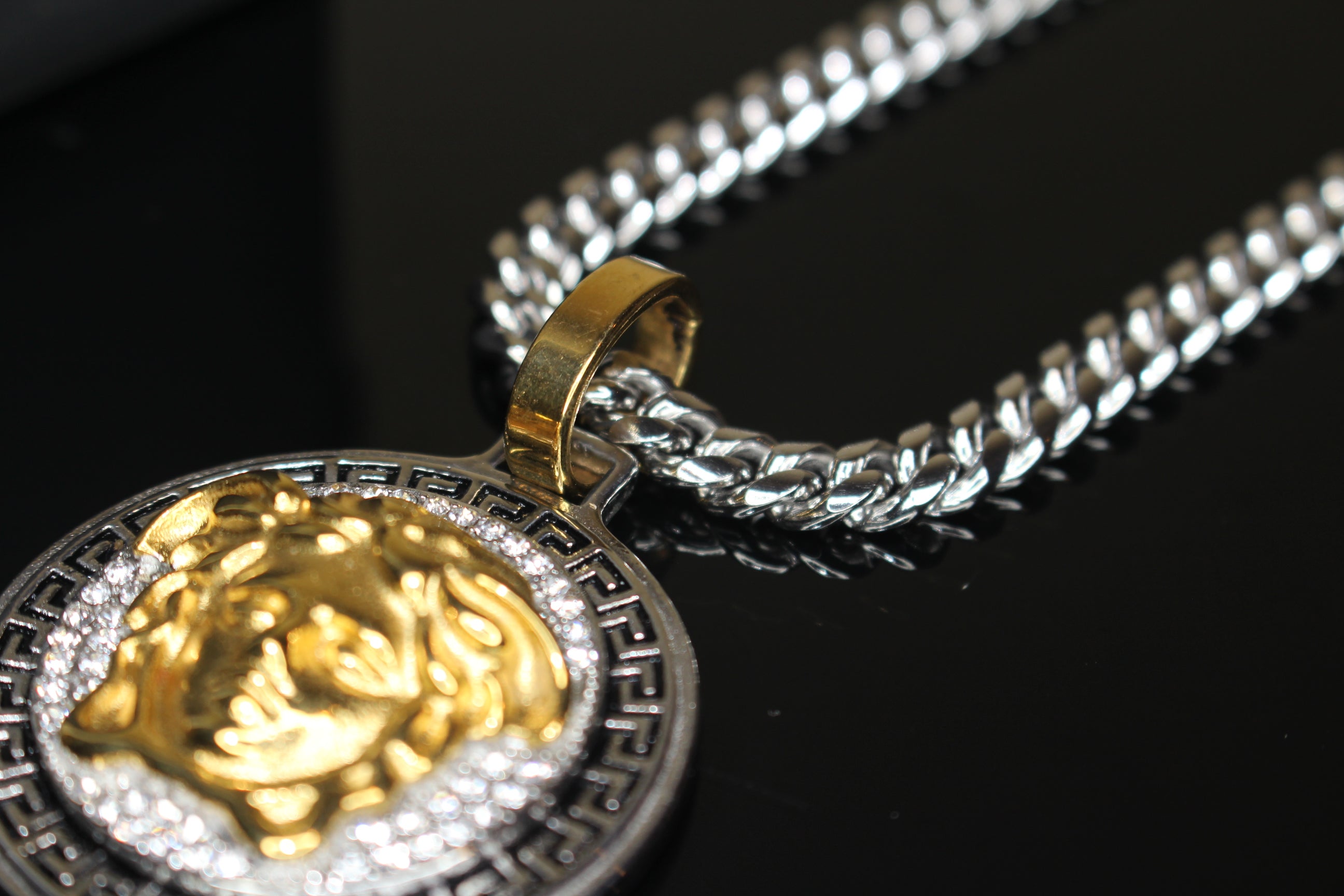 MEDUSA 2-Tone Versace Medallion Pendant Cuban Miami Lab Sim VVS1 Diamond Necklace Set