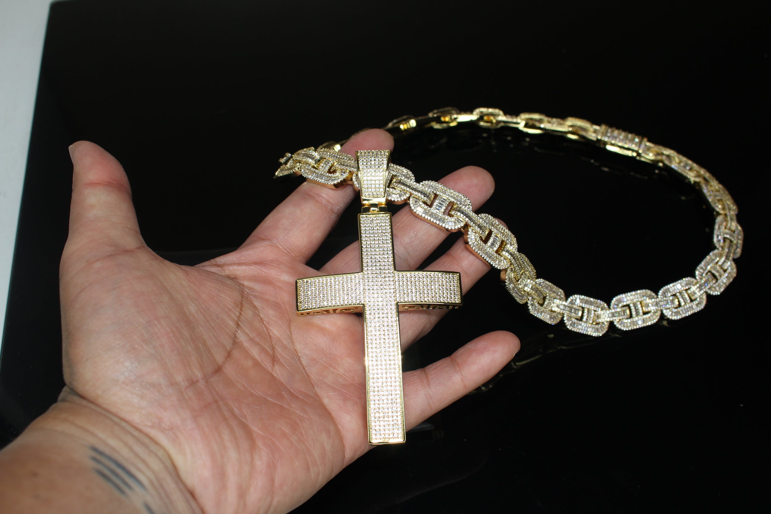 XXL CROSS 14mm Mariner Chain 96.8ct BAGUETTE Lab Sim VVS1 Diamond - GOLD