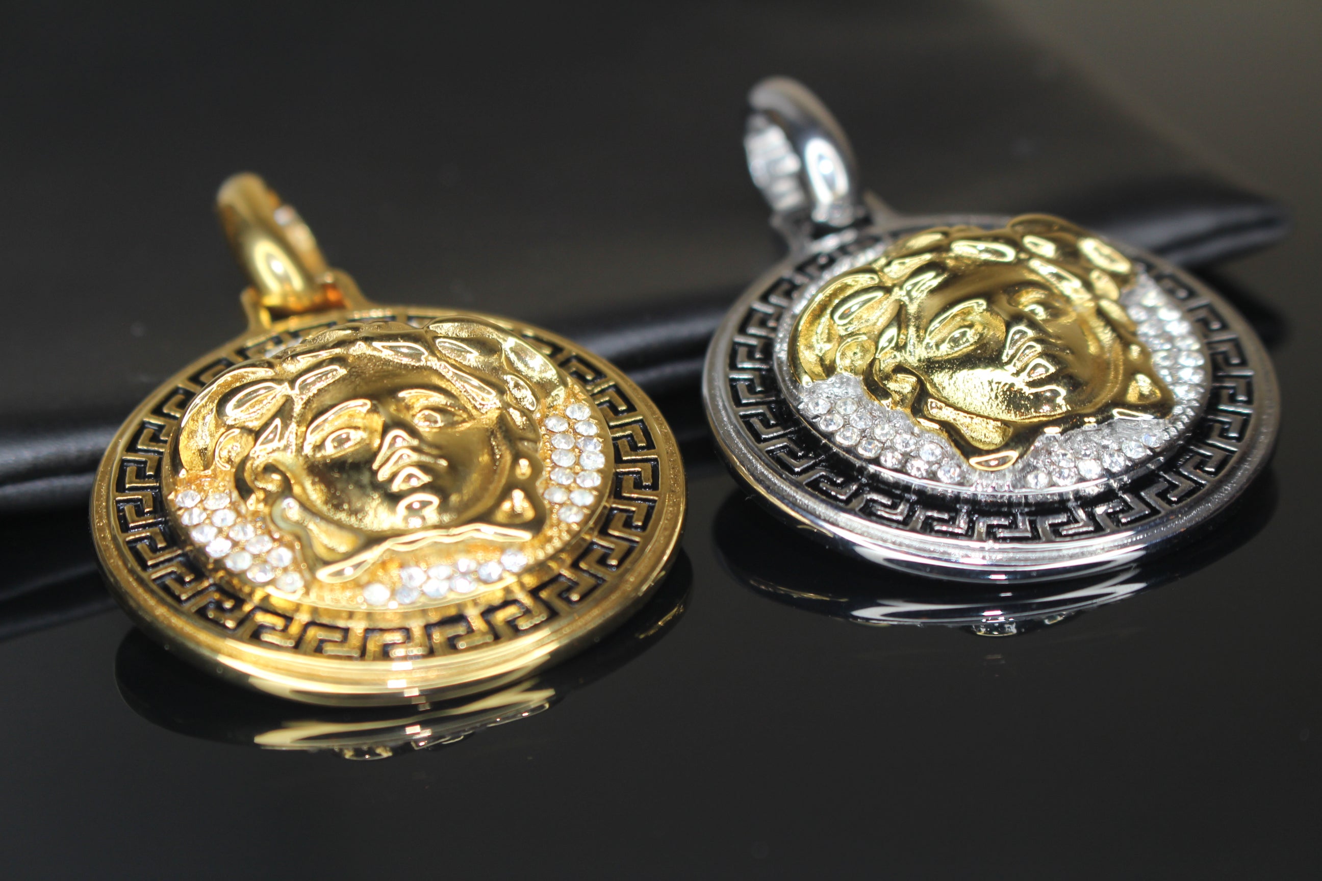 MEDUSA MEDALLION 3-D TWO-TONE Pendant 5.2ct VVS1 Lab Sim Diamonds