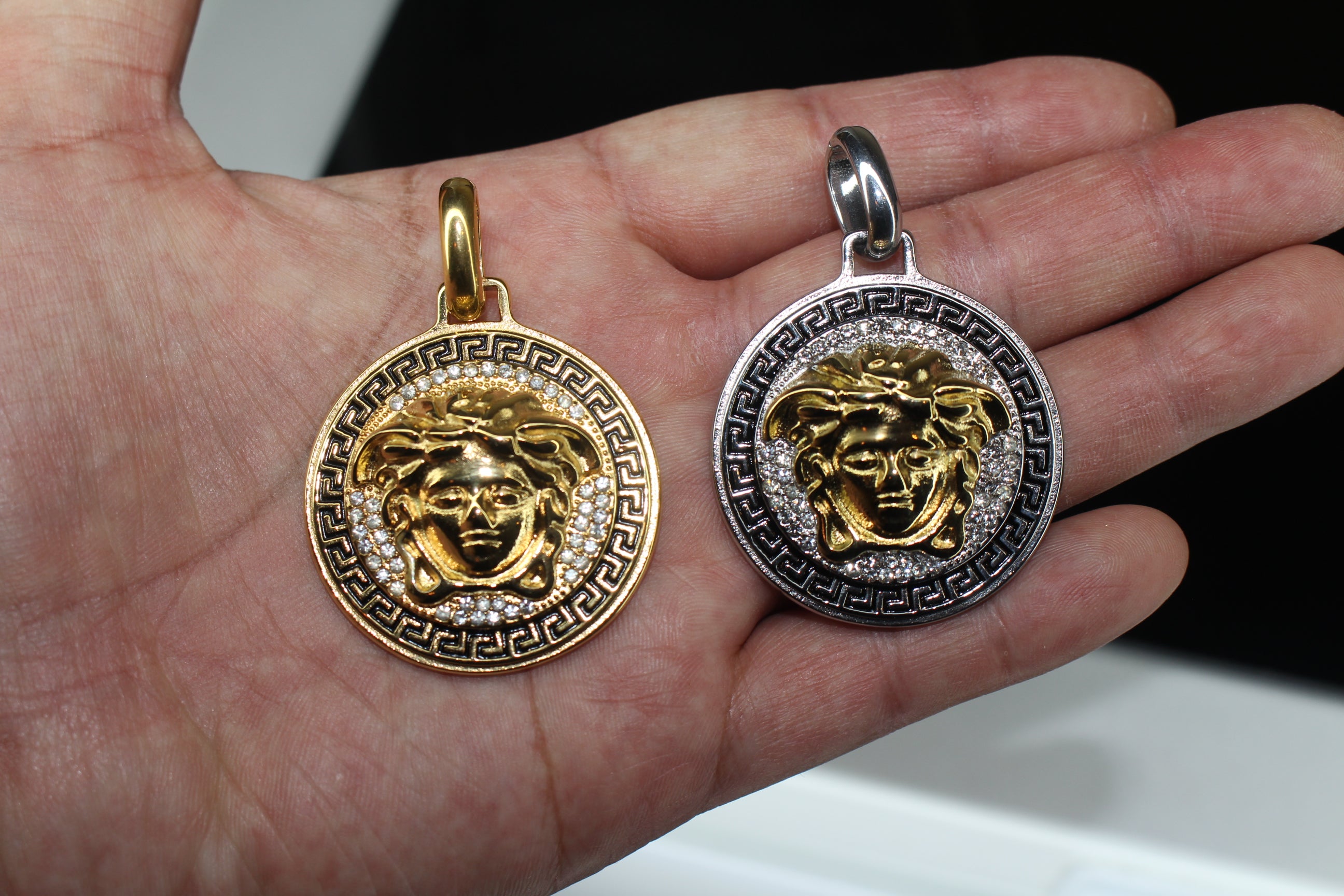 MEDUSA MEDALLION 3-D TWO-TONE Pendant 5.2ct VVS1 Lab Sim Diamonds