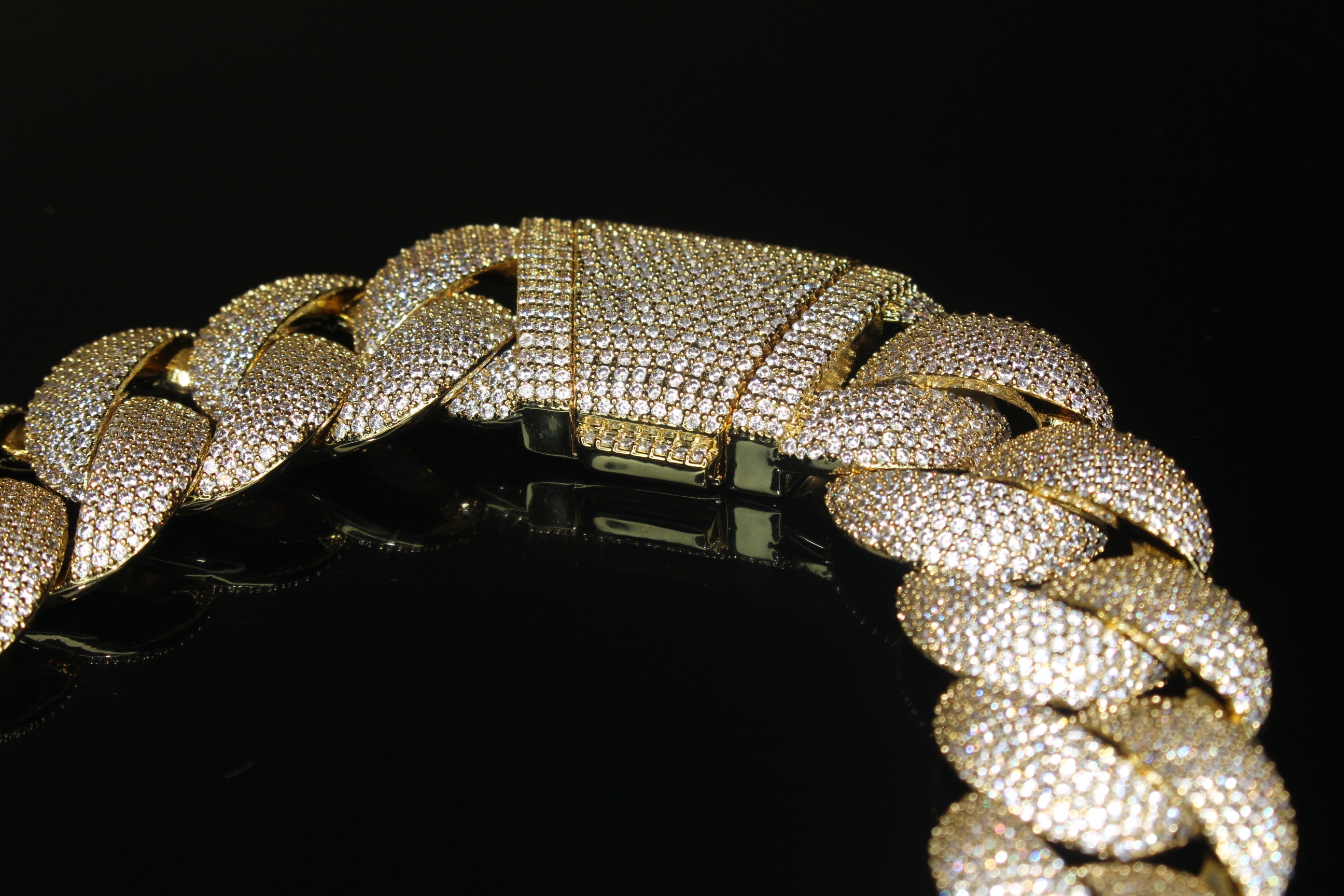 24mm Cuban Miami 186ct Lab Sim VVS1 Diamond Necklace - Gold