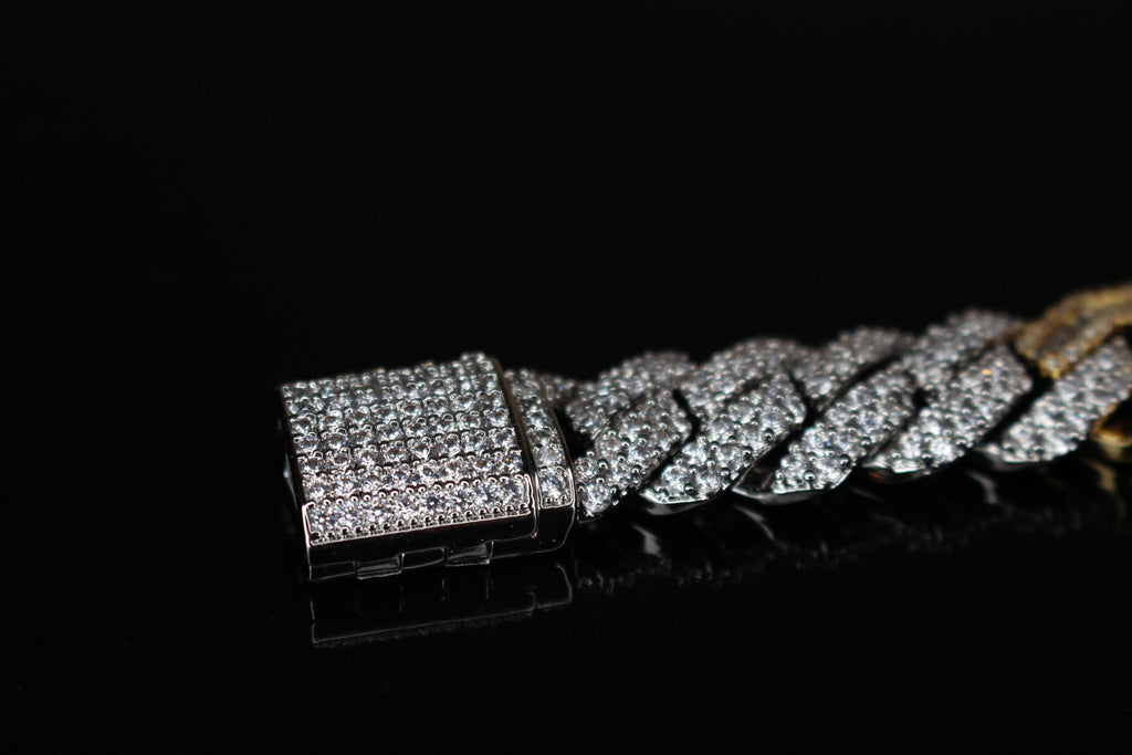 14mm FIGARUCCI 18.2ctw Lab Sim VVS1 Diamonds Bracelet