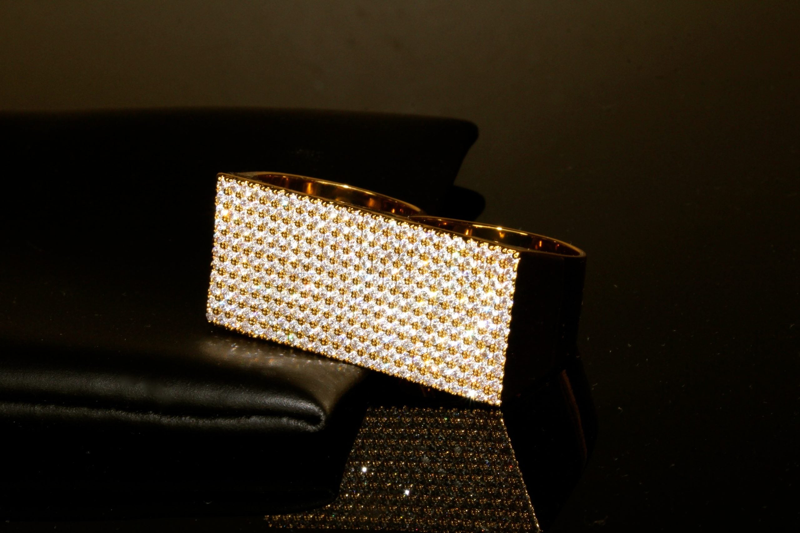 2-Finger Brass Knuckz 5ct Lab Sim VVS1 Diamonds Ring - Gold