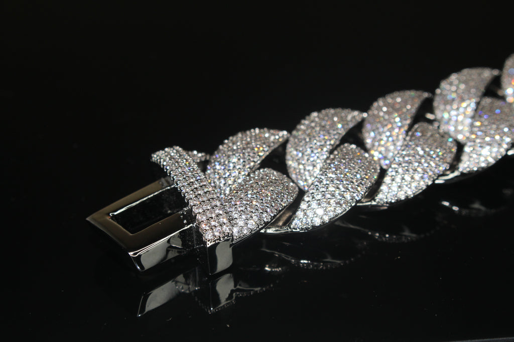 24mm XXL Cuban Miami 68.2ctw Lab Sim VVS1 Diamonds Bracelet