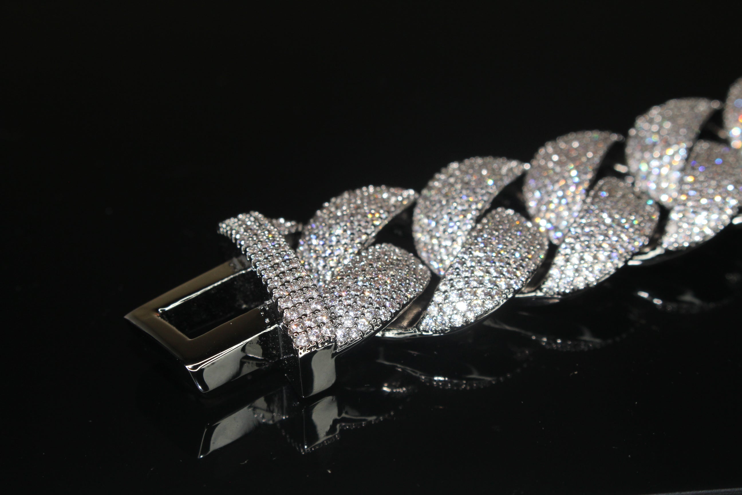 24mm XXL Cuban Miami 68.2ctw Lab Sim VVS1 Diamonds Bracelet