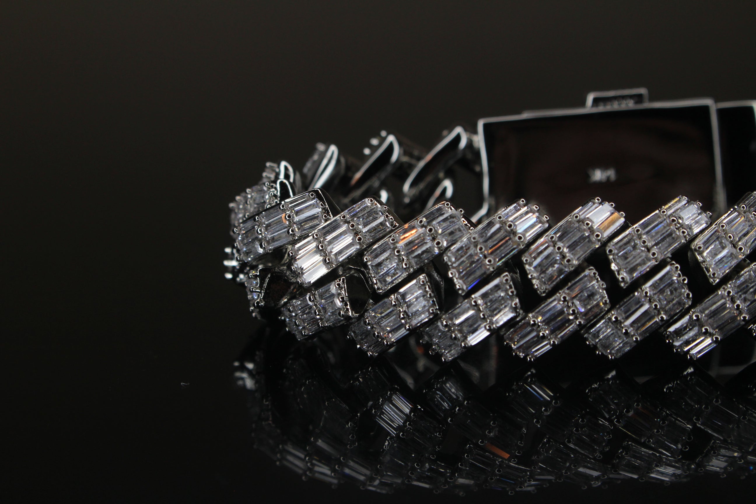 19mm Prong BAGUETTE 24.6ct Lab VVS1 Sim Diamonds Bracelet
