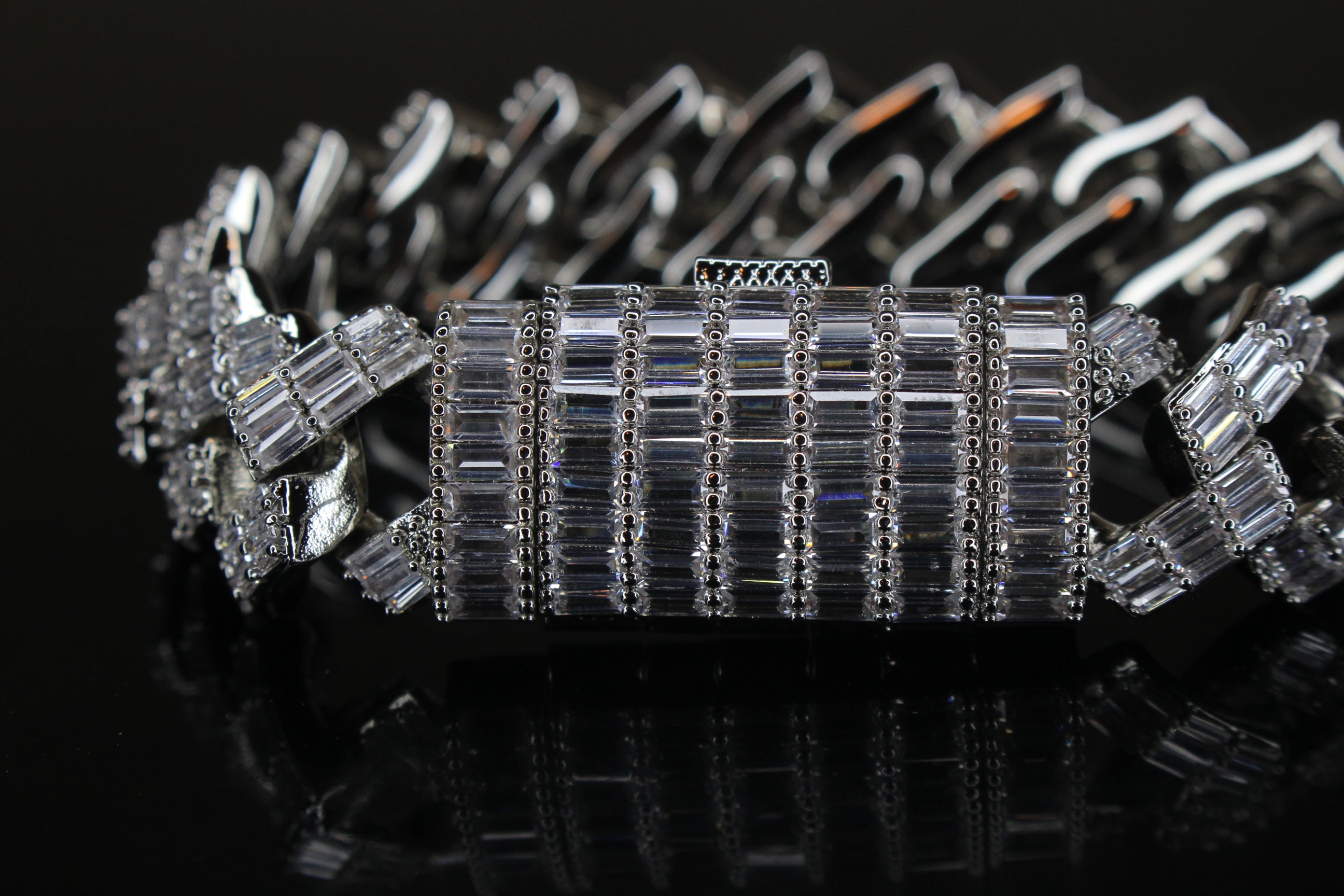 19mm Prong BAGUETTE 24.6ct Lab VVS1 Sim Diamonds Bracelet