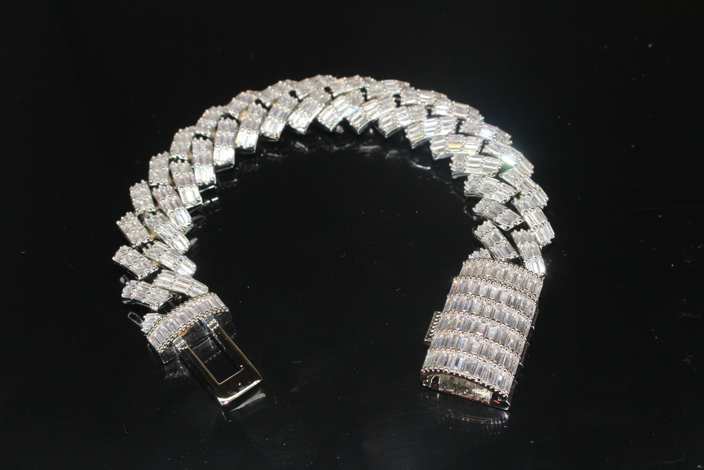 19mm Prong BAGUETTE 24.6ct Lab VVS1 Sim Diamonds Bracelet