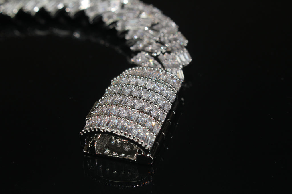 19mm Prong BAGUETTE 24.6ct Lab VVS1 Sim Diamonds Bracelet