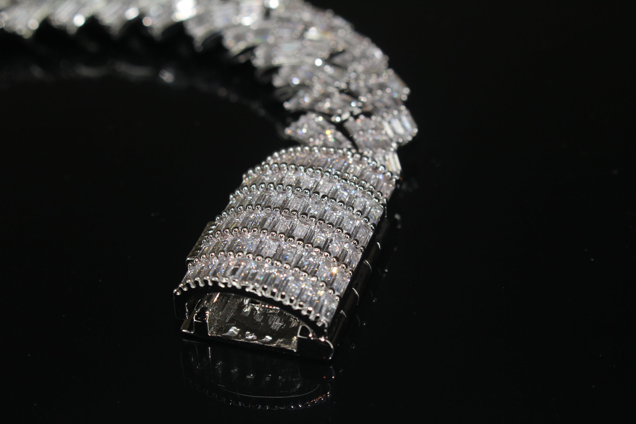 19mm Prong BAGUETTE 24.6ct Lab VVS1 Sim Diamonds Bracelet