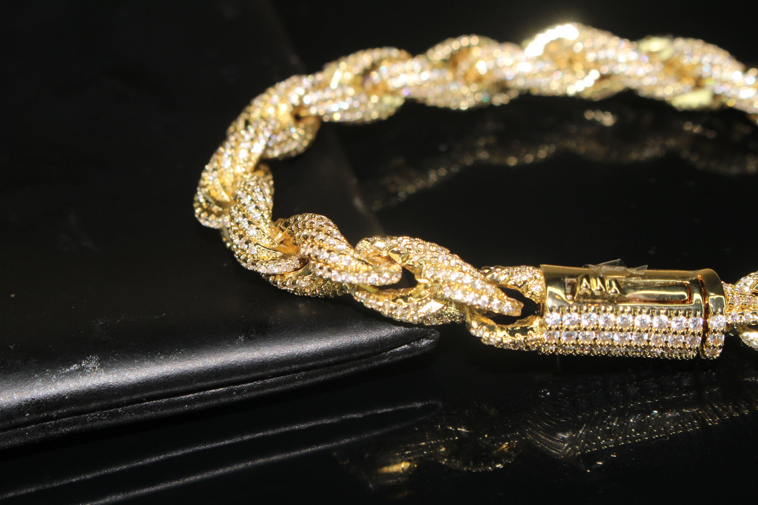 8mm Rope Chain 12.6ctw Lab Sim VVS1 Diamond Bracelet - Gold