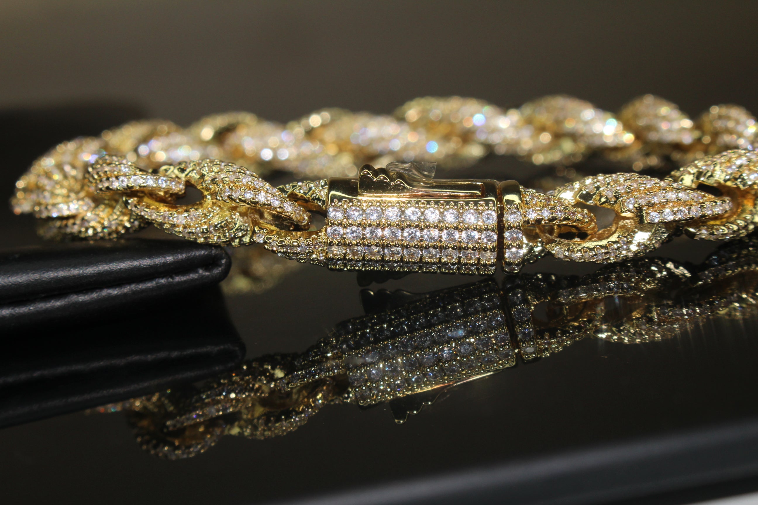 8mm Rope Chain 12.6ctw Lab Sim VVS1 Diamond Bracelet - Gold