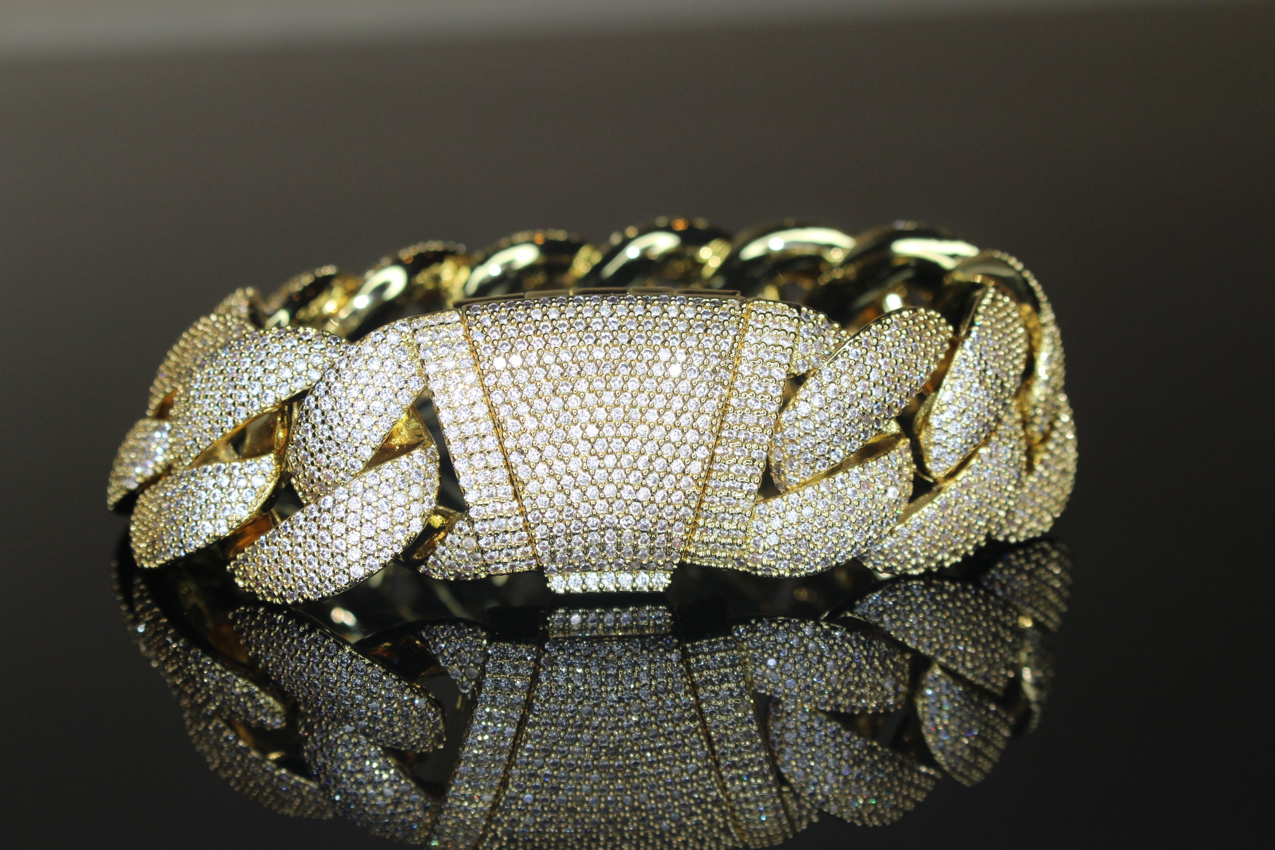24mm XXL Cuban Miami 68.2ctw Lab Sim VVS1 Diamonds Bracelet - Gold