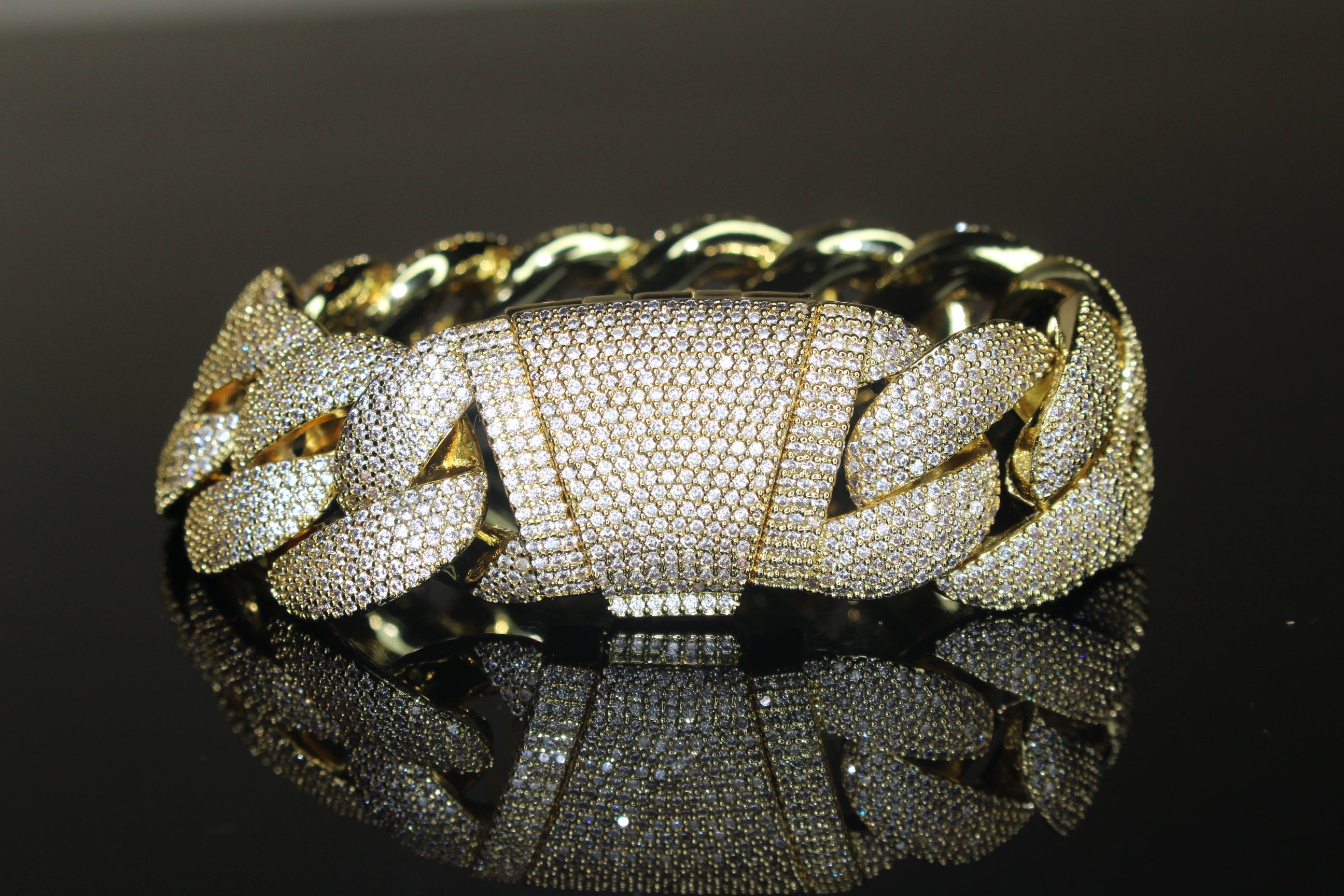 24mm XXL Cuban Miami 68.2ctw Lab Sim VVS1 Diamonds Bracelet - Gold