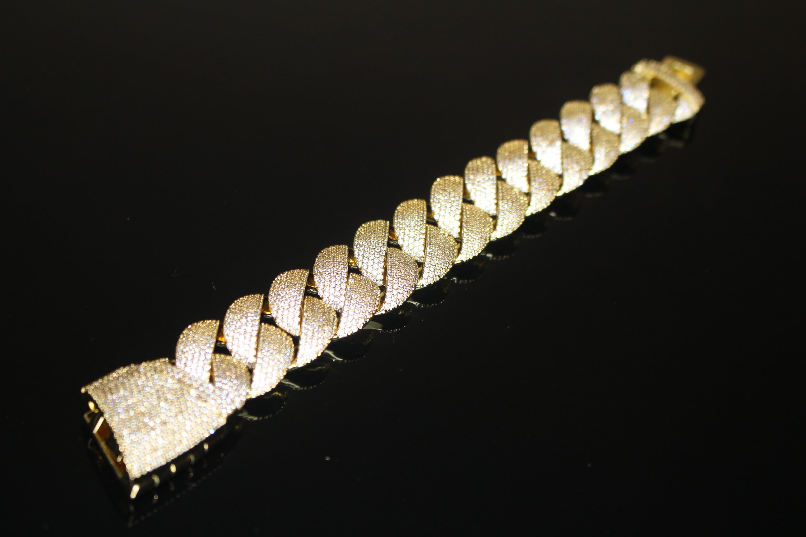 24mm XXL Cuban Miami 68.2ctw Lab Sim VVS1 Diamonds Bracelet - Gold