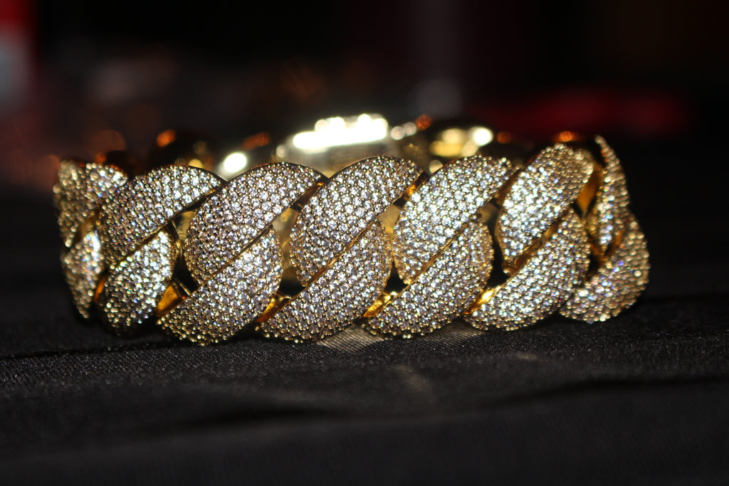 24mm XXL Cuban Miami 68.2ctw Lab Sim VVS1 Diamonds Bracelet - Gold