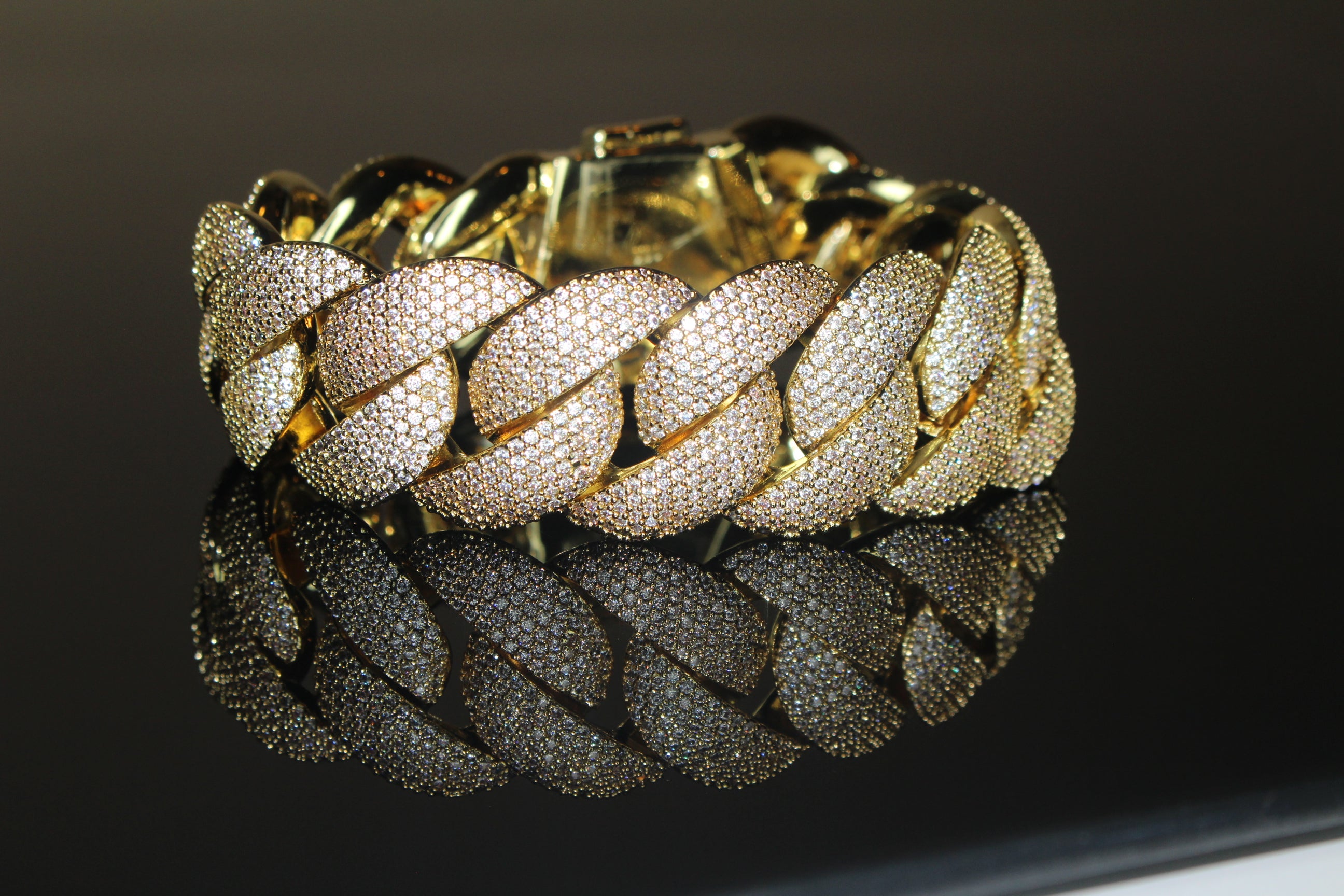 24mm XXL Cuban Miami 68.2ctw Lab Sim VVS1 Diamonds Bracelet - Gold