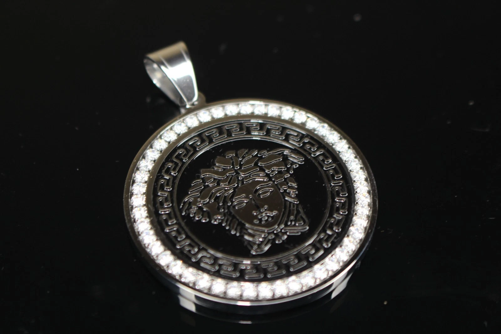 MEDUSA MEDALLION Pendant 5.2ct VVS1 Lab Sim Diamond