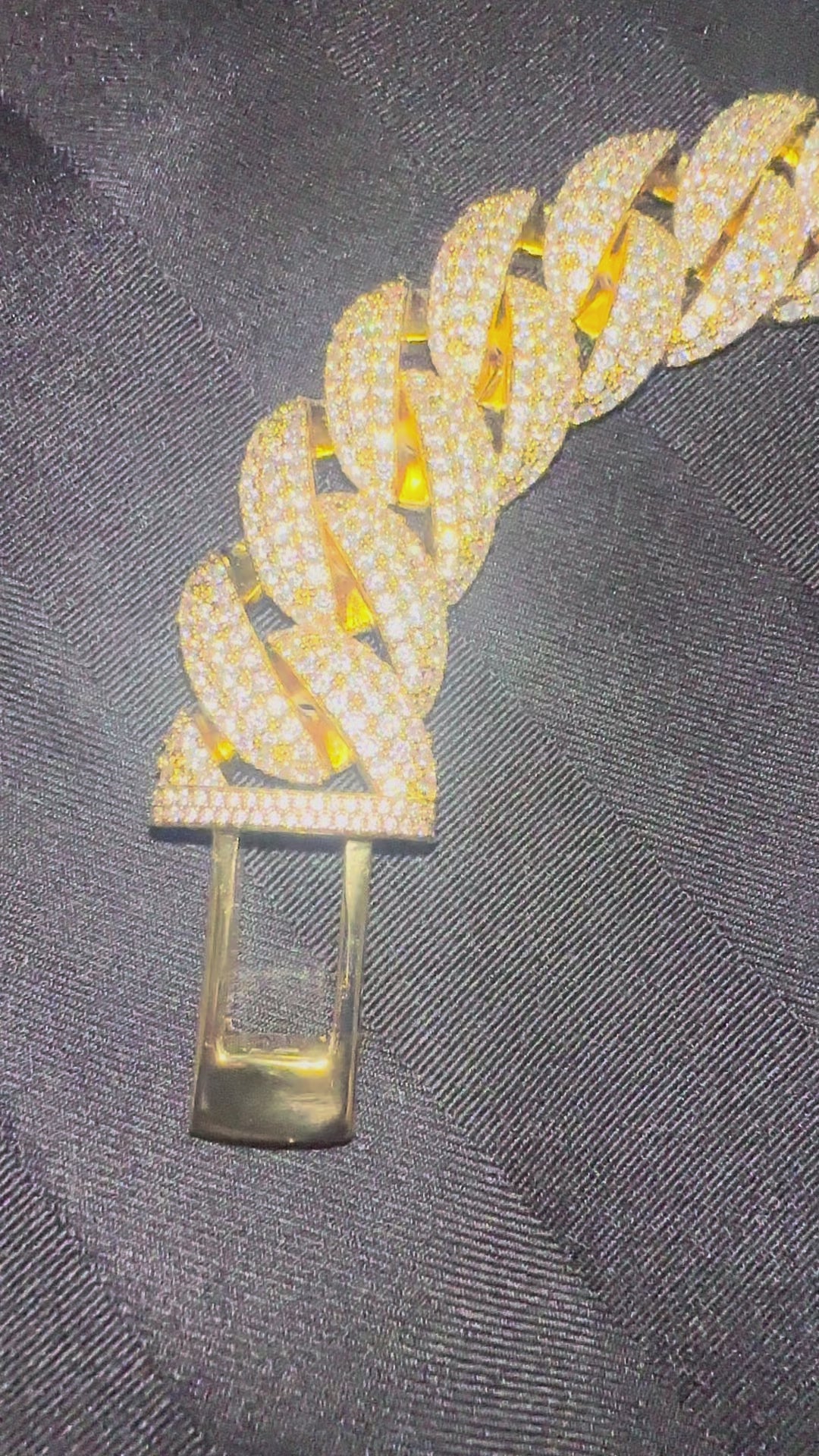 22mm XXL Cuban Miami 44.6ctw Lab Sim VVS1 Diamonds Bracelet - Gold